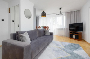 Spacious Apartment Close to Warsaw for 5 people by Noclegi Renters